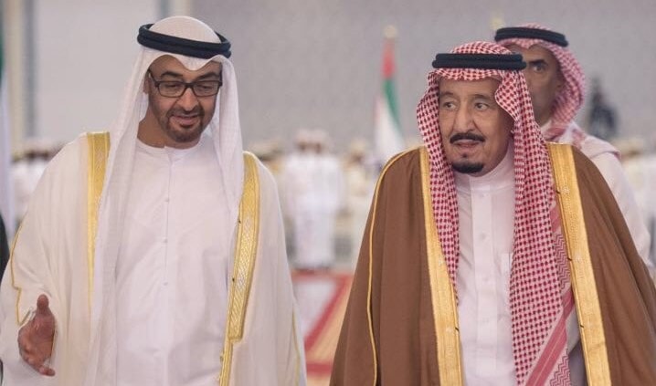 الملك السعودي سلمان بن عبدالعزيز والشيخ محمد بن زايد آل نهيان ولي عهد أبو ظبي الملك السعودي سلمان بن عبدالعزيز والشيخ محمد بن زايد آل نهيان ولي عهد أبو ظبي