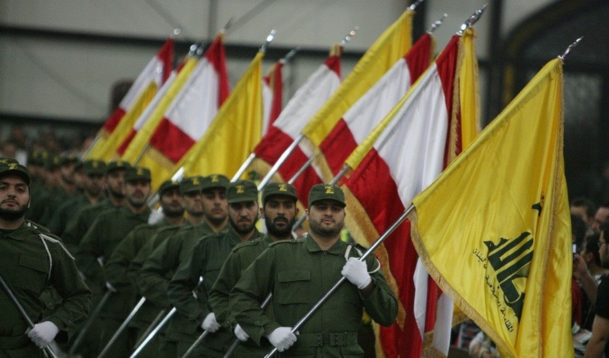 هزمت المقاومة اللبنانية الكيان الإسرائيلي وجيشه المُتغطرِس ليُسجّل التاريخ بأحرف من ذهب ذلك الانتصار هزمت المقاومة اللبنانية الكيان الإسرائيلي وجيشه المُتغطرِس ليُسجّل التاريخ بأحرف من ذهب ذلك الانتصار