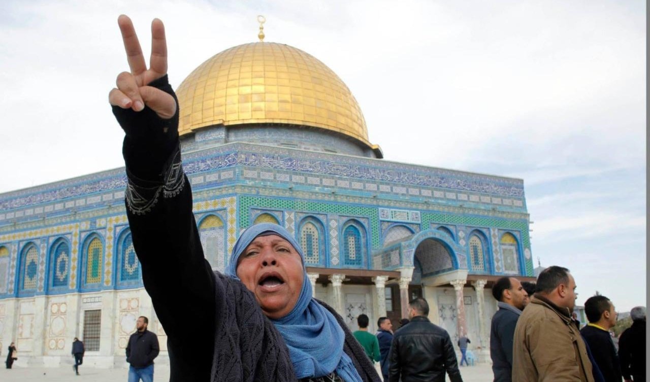 هي القدس.. فقه مُتكامل من السماء فالأرض فالتاريخ وبالعكس هي القدس.. فقه مُتكامل من السماء فالأرض فالتاريخ وبالعكس