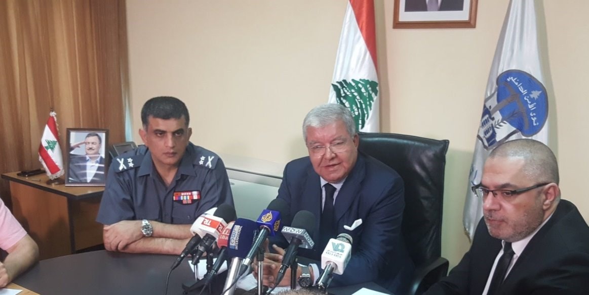 المشنوق: شعبة المعلومات أحبطت عملية إرهابية، كانت تستهدف طائرة إماراتية قادمة من أستراليا إلى أبو ظبي المشنوق: شعبة المعلومات أحبطت عملية إرهابية، كانت تستهدف طائرة إماراتية قادمة من أستراليا إلى أبو ظبي