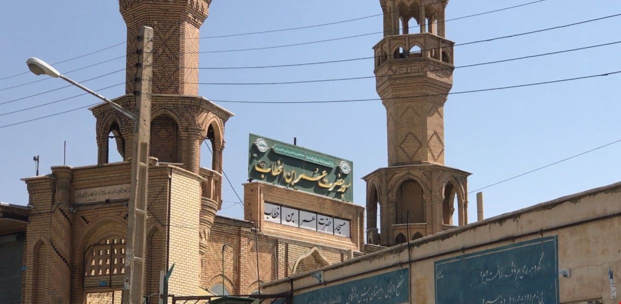 في إيران ما يزيد عن 15 عشر ألف مسجد للمسلمين السنّة بينها مساجد ضخمة جداً في إيران ما يزيد عن 15 عشر ألف مسجد للمسلمين السنّة بينها مساجد ضخمة جداً