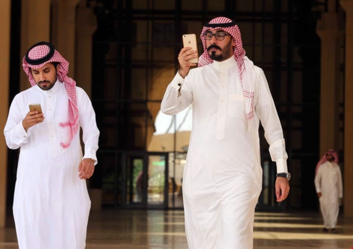 السعودية حجبت الاتصالات عبر الإنترنت منذ العام 2013 قلقاً من أن يستخدمها ناشطون متشددون السعودية حجبت الاتصالات عبر الإنترنت منذ العام 2013 قلقاً من أن يستخدمها ناشطون متشددون