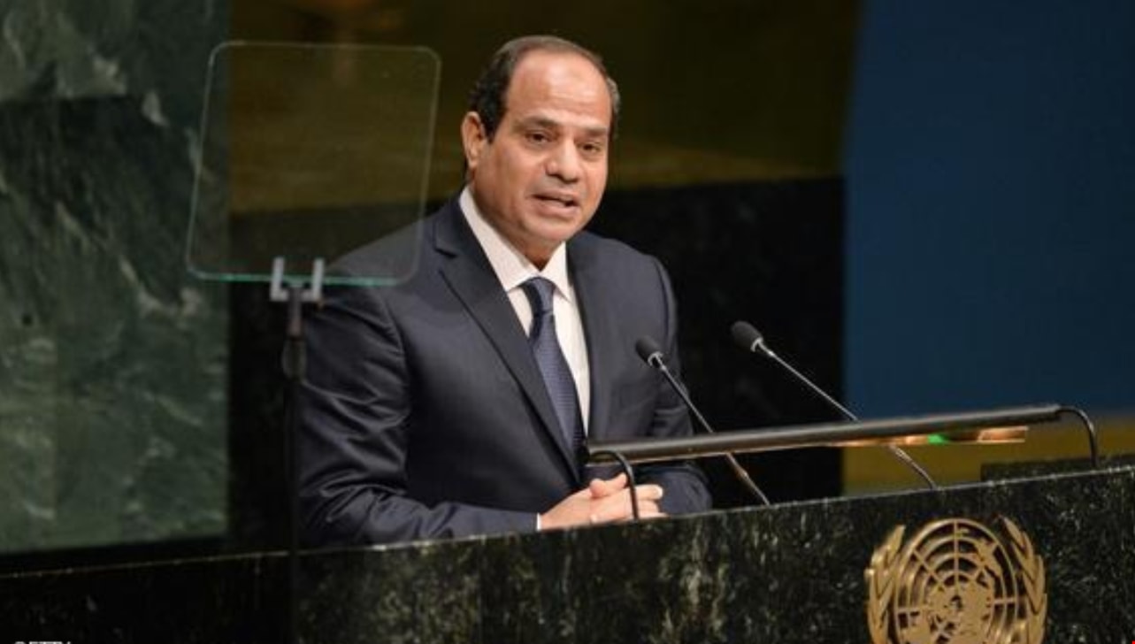وكأن الشعب الفلسطيني هو من حزم أمتعته وذهب ليطرد سكان الأرض الأصليين وكأن الشعب الفلسطيني هو من حزم أمتعته وذهب ليطرد سكان الأرض الأصليين