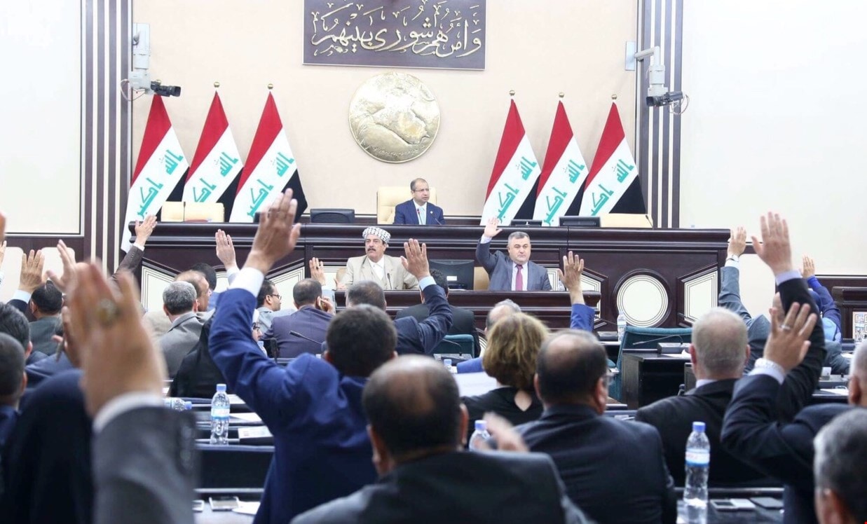 البرلمان العراقي يصوت على دعوة الحكومة العراقية المركزية لإعادة حقول النفط في المناطق المتنازع عليها البرلمان العراقي يصوت على دعوة الحكومة العراقية المركزية لإعادة حقول النفط في المناطق المتنازع عليها