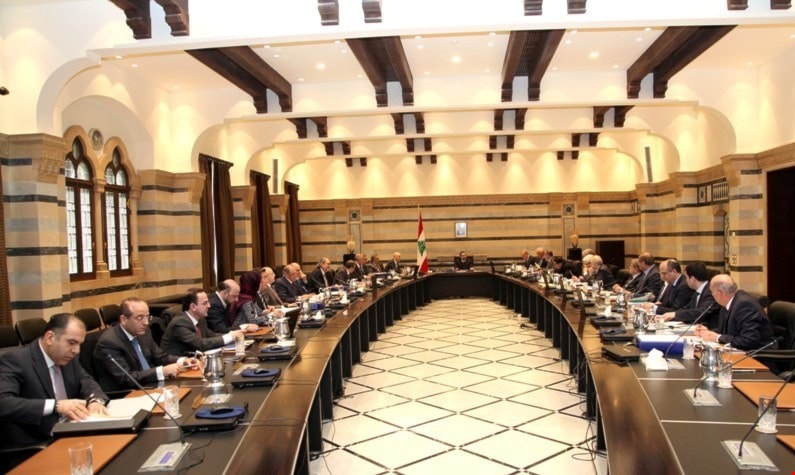 أعلنت النقابات الاستمرار في الإضراب العام حتى اجتماع الحكومة الخميس المقبل أعلنت النقابات الاستمرار في الإضراب العام حتى اجتماع الحكومة الخميس المقبل