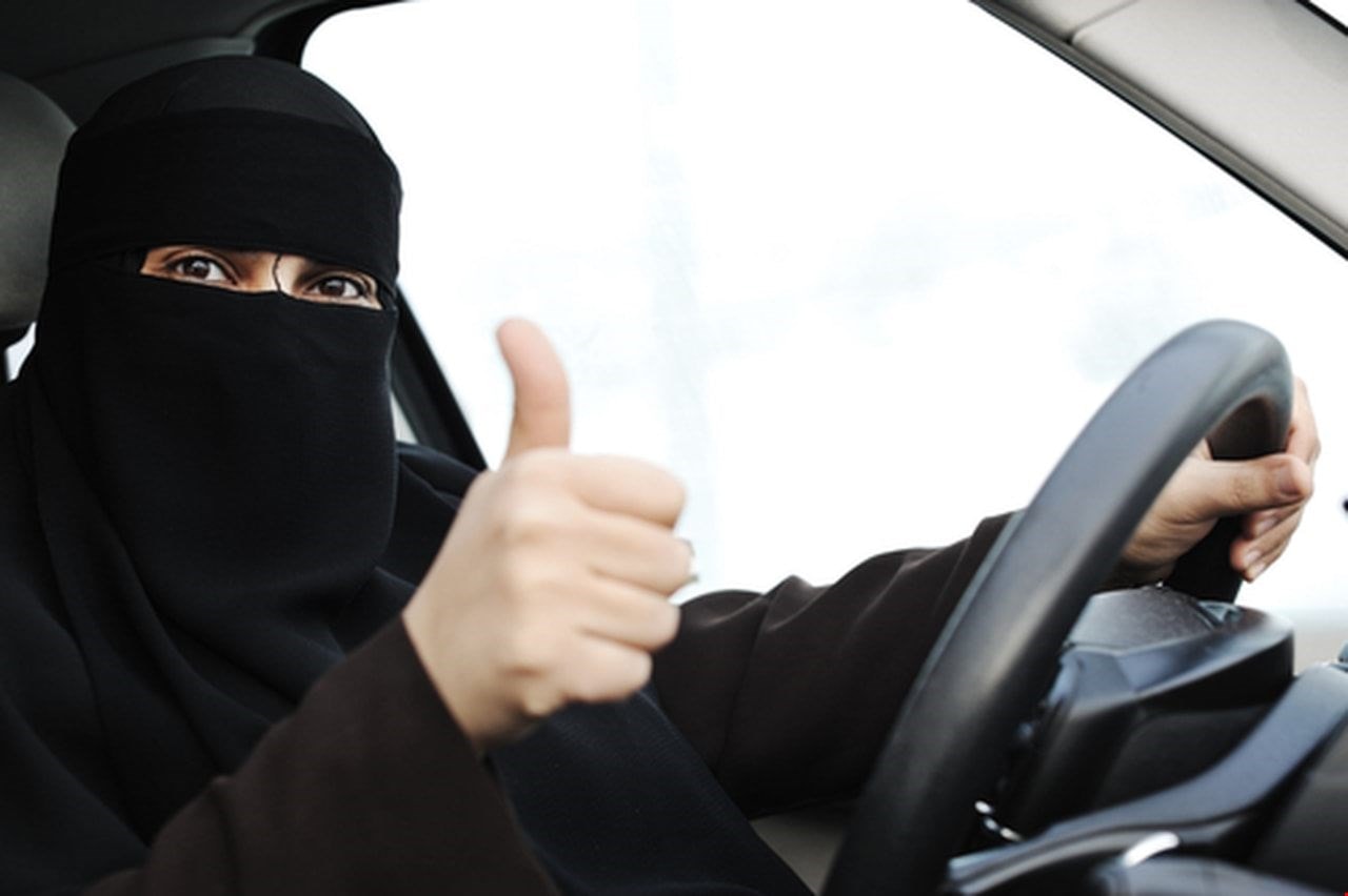 وزير الداخلية السعودية: قوات الأمن على استعداد لتطبيق قوانين المرور على الرجال والنساء وزير الداخلية السعودية: قوات الأمن على استعداد لتطبيق قوانين المرور على الرجال والنساء