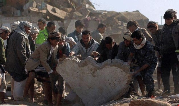 شهداء وجرحى في غارة سعودية على محطة وقود جنوب الحديدة غرب اليمن (أرشيف) شهداء وجرحى في غارة سعودية على محطة وقود جنوب الحديدة غرب اليمن (أرشيف)