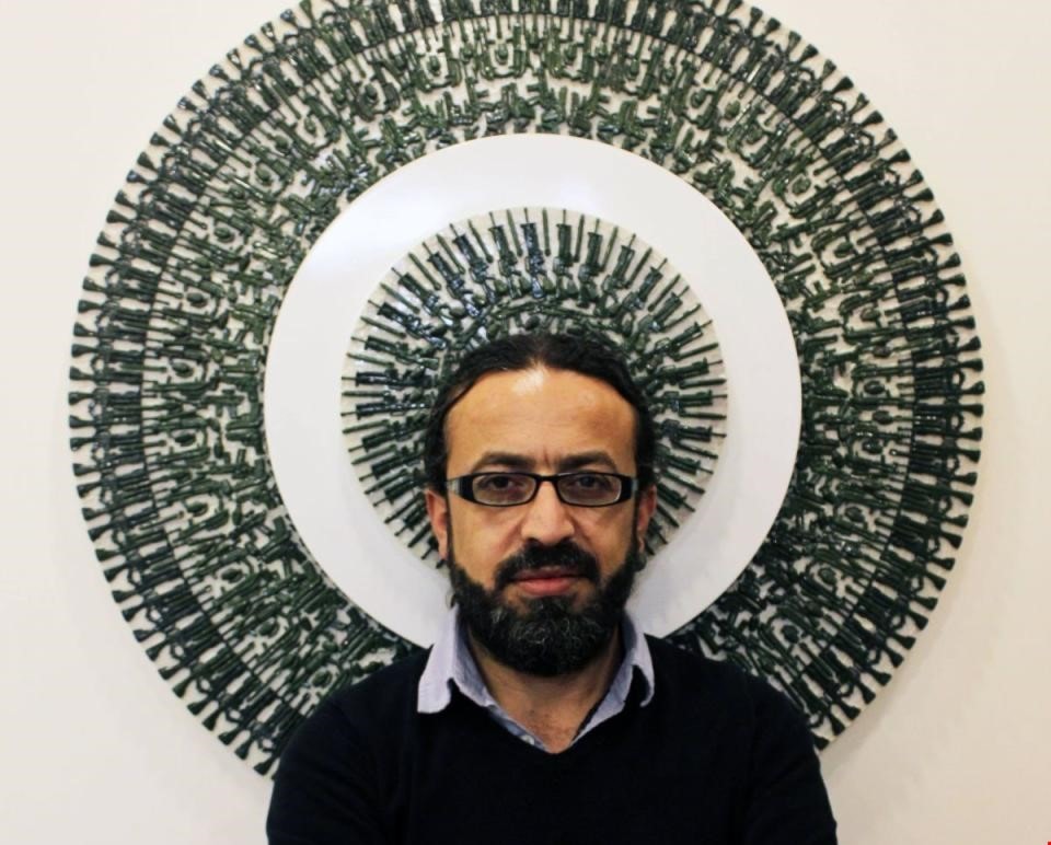 "الحرب والرغبة" محور معرض بشار الحروب في رام الله "الحرب والرغبة" محور معرض بشار الحروب في رام الله