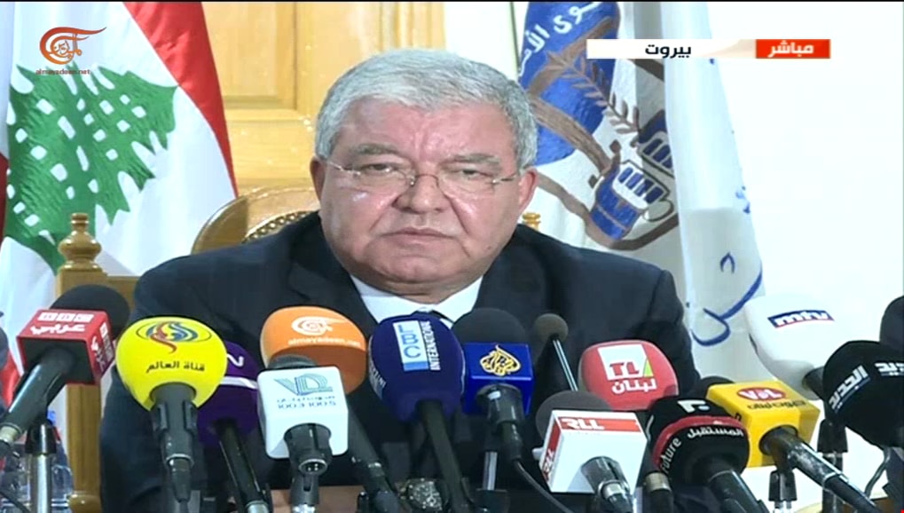 المشنوق: كل الأجهزة الأمنية مستنفرة لمنع حصول أي عملية إرهابية والأجهزة الاستخبارية تعمل دون توقف المشنوق: كل الأجهزة الأمنية مستنفرة لمنع حصول أي عملية إرهابية والأجهزة الاستخبارية تعمل دون توقف