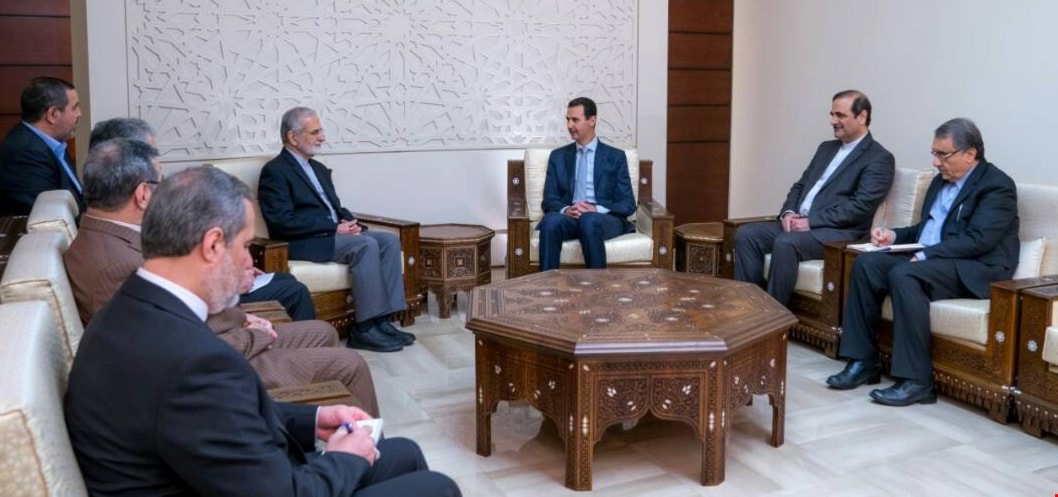 الرئيس السوري بشار الأسد خلال استقباله في دمشق رئيس المجلس الاستراتيجي للعلاقات الخارجية في إيران كمال خرازي الرئيس السوري بشار الأسد خلال استقباله في دمشق رئيس المجلس الاستراتيجي للعلاقات الخارجية في إيران كمال خرازي