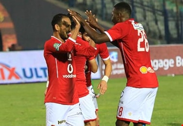 فاز الأهلي على مصر المقاصة 2-1 فاز الأهلي على مصر المقاصة 2-1