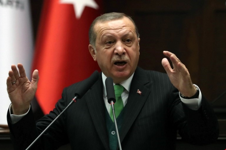 أردوغان: المهاجمون الذين أطلقوا الصاروخ على إقليم خطاي سيدفعون الثمن (أ ف ب) أردوغان: المهاجمون الذين أطلقوا الصاروخ على إقليم خطاي سيدفعون الثمن (أ ف ب)