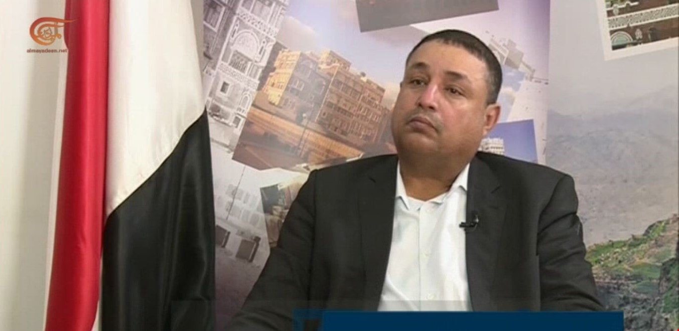 باقزقوز: الإماراتيون يقدمون أنفسهم كخادم للولايات المتحدة ويعتقلون بعض عناصر من القاعدة لأجل خدمتهم باقزقوز: الإماراتيون يقدمون أنفسهم كخادم للولايات المتحدة ويعتقلون بعض عناصر من القاعدة لأجل خدمتهم