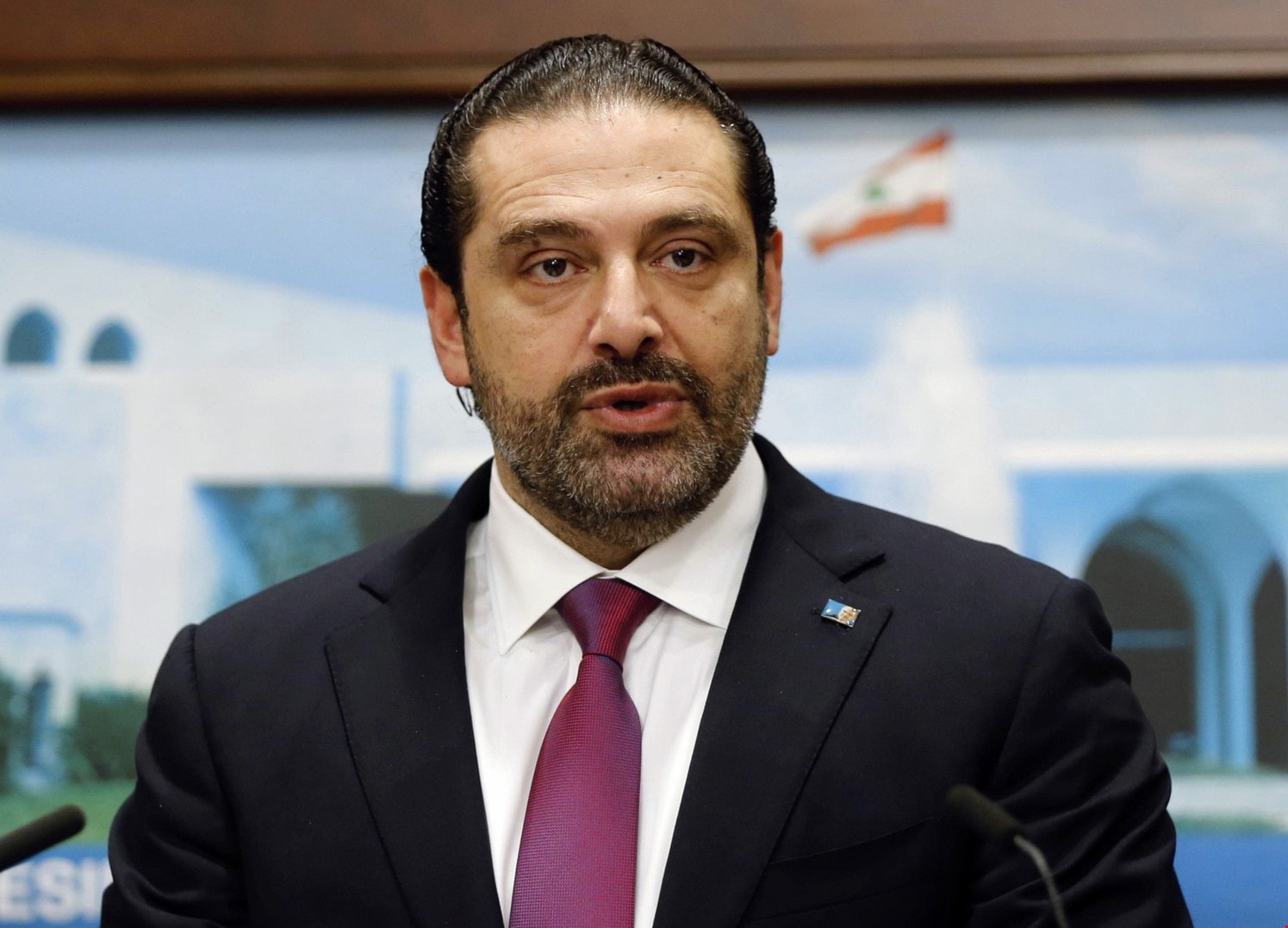 زيارة الحريري تأتي بعد ساعات على لقائه النائب وليد جنبلاط زيارة الحريري تأتي بعد ساعات على لقائه النائب وليد جنبلاط