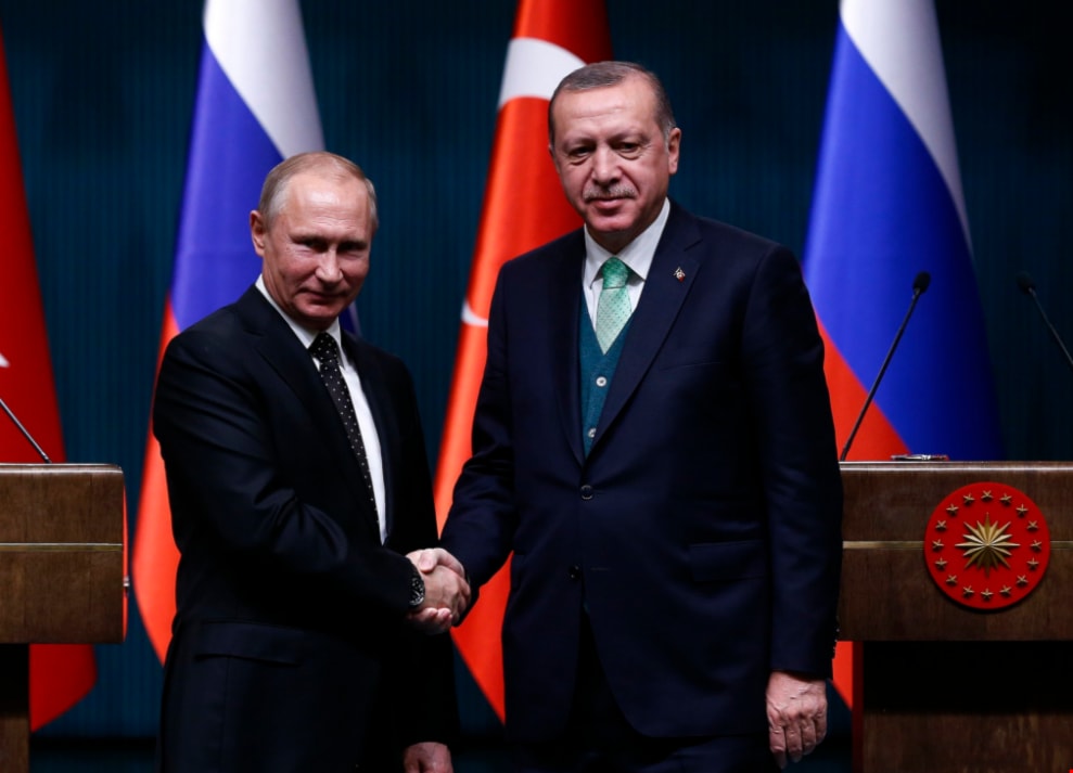 أردوغان وبوتين اتفقا على تسريع جهود تشكيل نقاط مراقبة في محافظة إدلب بشمال غرب سوريا أردوغان وبوتين اتفقا على تسريع جهود تشكيل نقاط مراقبة في محافظة إدلب بشمال غرب سوريا