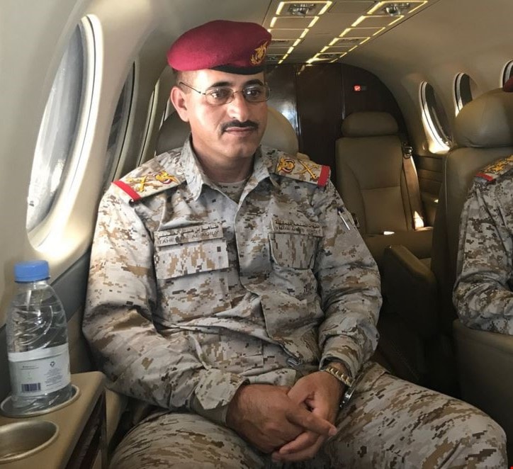 نجاة رئيس أركان قوات هادي بعد انفجار لغم أرضي بالجوف نجاة رئيس أركان قوات هادي بعد انفجار لغم أرضي بالجوف