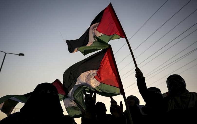 الفلسطينيون يستعدون لـ "جمعة الثبات والصمود" الفلسطينيون يستعدون لـ "جمعة الثبات والصمود"