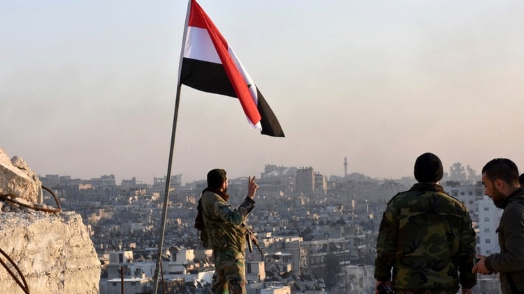 سوريا التي قاومت وصمدت وضحّت ولم تركع أبداً، هي الأرض التي ساومها كبار الساسة حول العالم لكنها رفضت وامتنعت سوريا التي قاومت وصمدت وضحّت ولم تركع أبداً، هي الأرض التي ساومها كبار الساسة حول العالم لكنها رفضت وامتنعت