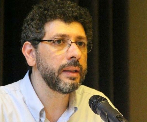 في الحقيقة أن اسم زياد ماجد في هذه القائمة لا يبدو أنه يلبي رغبة أبو ظبي في التمييز بين أكاديمي مستحق في الحقيقة أن اسم زياد ماجد في هذه القائمة لا يبدو أنه يلبي رغبة أبو ظبي في التمييز بين أكاديمي مستحق