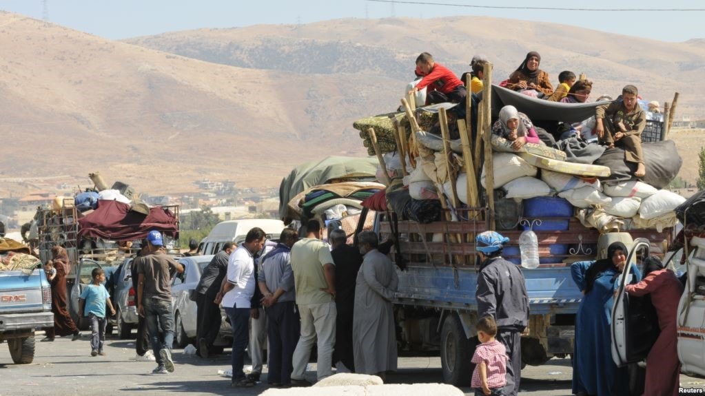 تشير مصادر الأمن العام اللبناني، إلى أن تنقية ملفات العائدين قبل وصولهم إلى المعابر الحدودية كان كفيلاً بعدم تسجيل أي حادثة تشير مصادر الأمن العام اللبناني، إلى أن تنقية ملفات العائدين قبل وصولهم إلى المعابر الحدودية كان كفيلاً بعدم تسجيل أي حادثة