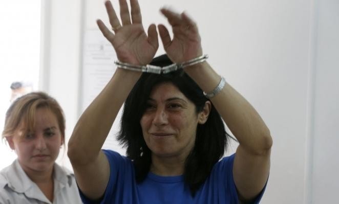 سلطات الاحتلال تمدد الاعتقال الإداري للقيادية الفلسطينية خالدة جرار سلطات الاحتلال تمدد الاعتقال الإداري للقيادية الفلسطينية خالدة جرار