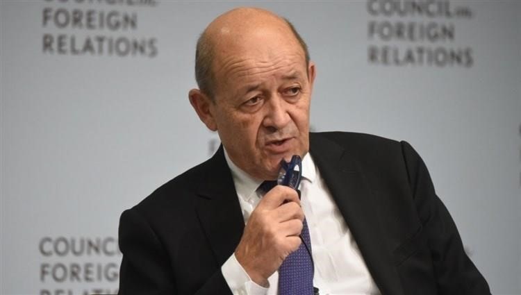 وزير الخارجية الفرنسي يدعو ترامب لعدم التدخل: أتركونا نعيش حياتنا وزير الخارجية الفرنسي يدعو ترامب لعدم التدخل: أتركونا نعيش حياتنا