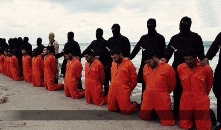 ينشر إرهابيو القرن 21 صوَر وفيديوهات القتل والاغتصاب، لإدخال السكان في مرحلة "الانهيار الإدراكي" ينشر إرهابيو القرن 21 صوَر وفيديوهات القتل والاغتصاب، لإدخال السكان في مرحلة "الانهيار الإدراكي"