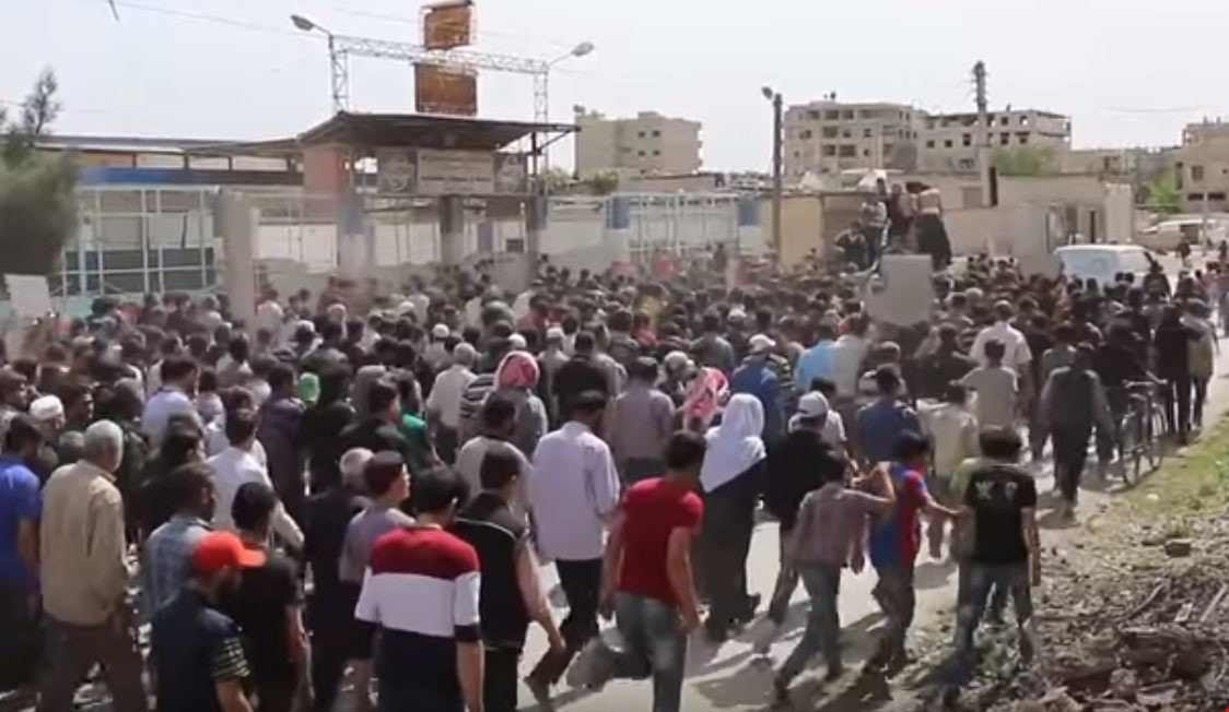مظاهرة لأهالي الغوطة الشرقية ضد "فيلق الرحمن" و"جيش الإسلام" العام الماضي مظاهرة لأهالي الغوطة الشرقية ضد "فيلق الرحمن" و"جيش الإسلام" العام الماضي