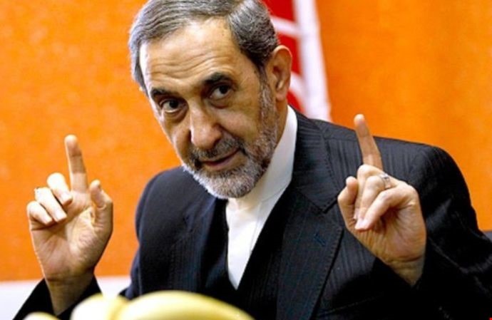 ولايتي: إيران لن تسمح لأحد أبداً بالتدخل في قضاياها الدفاعية والصاروخية ولايتي: إيران لن تسمح لأحد أبداً بالتدخل في قضاياها الدفاعية والصاروخية