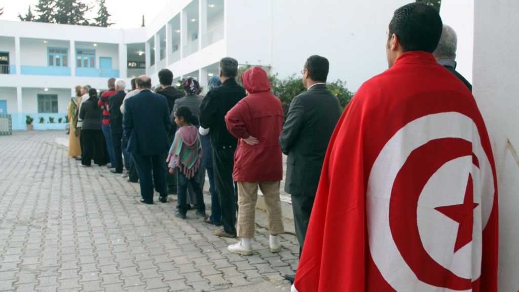 يدخل الاستحقاق الانتخابي منعرج الحسم بعد أيام قليلة بافتتاح حملته الانتخابية يوم 14 نيسان/ إبريل المقبل يدخل الاستحقاق الانتخابي منعرج الحسم بعد أيام قليلة بافتتاح حملته الانتخابية يوم 14 نيسان/ إبريل المقبل