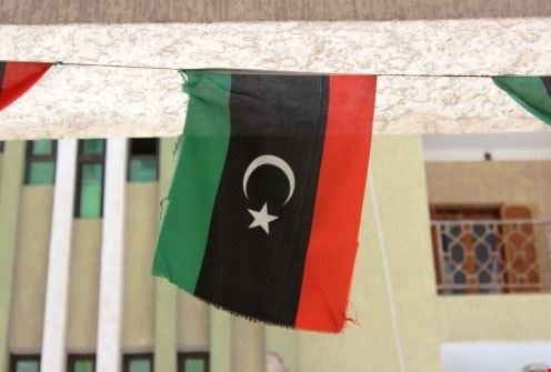 غداة سقوط معمّر القذافي في خريف 2011، تبخّر حُلم الليبيين في الحصول على دولةٍ أفضل وواقعٍ أجمل ... طالما تم التسويق لهما طيلة مخاض الثورة الليبية غداة سقوط معمّر القذافي في خريف 2011، تبخّر حُلم الليبيين في الحصول على دولةٍ أفضل وواقعٍ أجمل ... طالما تم التسويق لهما طيلة مخاض الثورة الليبية