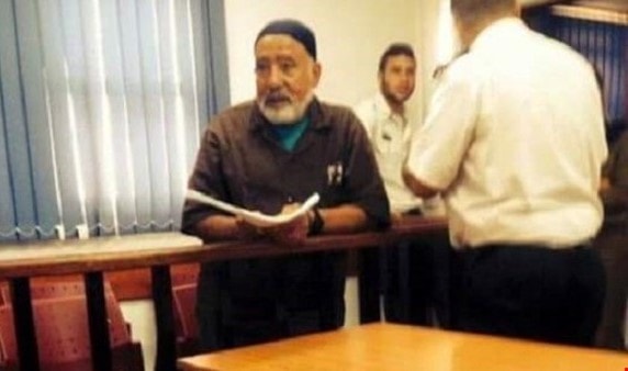 فؤاد الشوبكي خلال محاكمته أمام محكمة الاحتلال الإسرائيلي فؤاد الشوبكي خلال محاكمته أمام محكمة الاحتلال الإسرائيلي