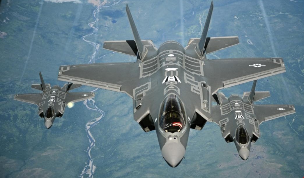 إسرائيل قلقة من صفقة بيع طائرات F-35 الأميركية لتركيا وتعمل لمنعها إسرائيل قلقة من صفقة بيع طائرات F-35 الأميركية لتركيا وتعمل لمنعها