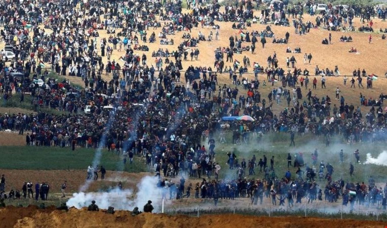 مسيراتُ العودةِ في غزة مسيراتُ العودةِ في غزة