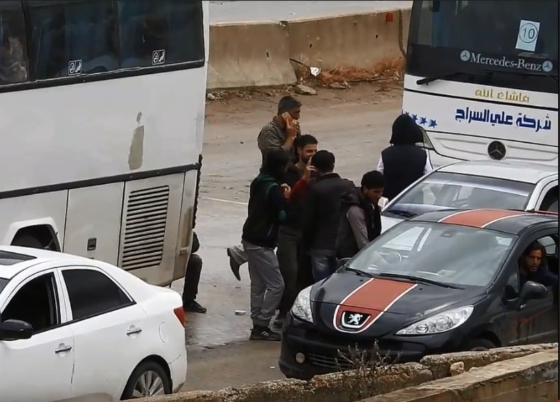 الجماعات المسلحة الخارجة من المنطقة سلمت الجيش السوري سلاحها الثقيل الجماعات المسلحة الخارجة من المنطقة سلمت الجيش السوري سلاحها الثقيل