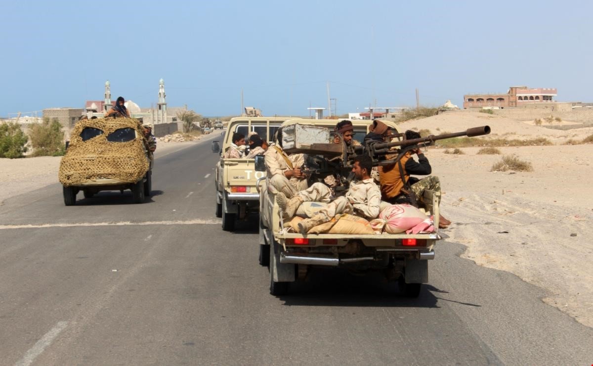 الجيش اليمني واللجان الشعبية يؤكدون أنهم لا يزالون يسيطرون بالكامل على الحديدة (من الأرشيف) الجيش اليمني واللجان الشعبية يؤكدون أنهم لا يزالون يسيطرون بالكامل على الحديدة (من الأرشيف)