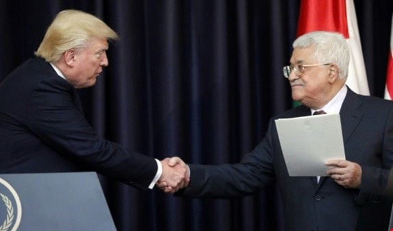 "الدول العربية تواجه الآن تحدياتٍ داخلية، إلى جانب تطورات إقليمية مثل الحرب في سوريا والأنشطة الإيرانية في المنطقة" "الدول العربية تواجه الآن تحدياتٍ داخلية، إلى جانب تطورات إقليمية مثل الحرب في سوريا والأنشطة الإيرانية في المنطقة"