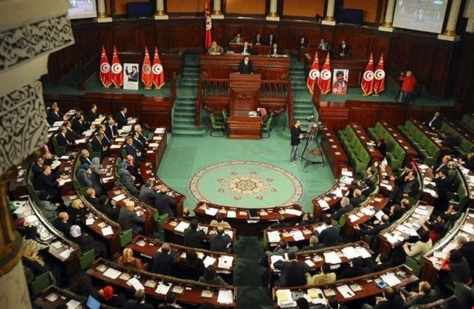 البرلمان التونسي يوافق على قانون لمكافحة الكسب غير المشروع في خطوة تساعد الحكومة على محاربة الفساد في البلاد البرلمان التونسي يوافق على قانون لمكافحة الكسب غير المشروع في خطوة تساعد الحكومة على محاربة الفساد في البلاد