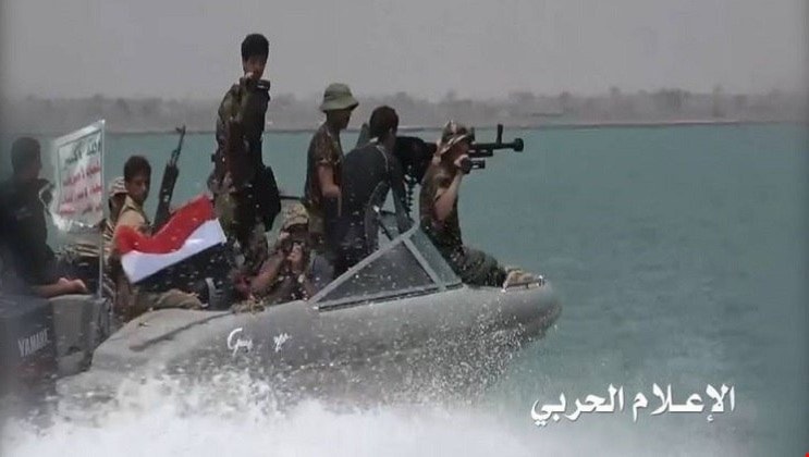 مصدر عسكري: العملية الهجومية على ميناء المخأ حققت أهدافها بدقة بالغة مصدر عسكري: العملية الهجومية على ميناء المخأ حققت أهدافها بدقة بالغة