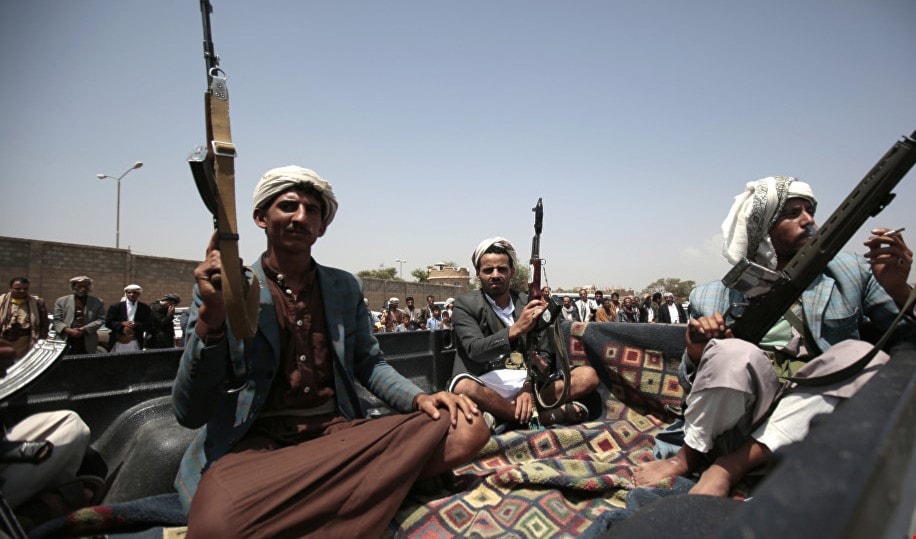 الجيش اليمني يحبط محاولة زحف واسعة للتحالف السعودي قبالة منفذ عَلْب الحدودي الجيش اليمني يحبط محاولة زحف واسعة للتحالف السعودي قبالة منفذ عَلْب الحدودي