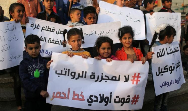 إسرائيل تسعى من وراء سياسة وقف رواتب الأسرى والمُحرّرين لتجريم مفهوم النضال الفلسطيني إسرائيل تسعى من وراء سياسة وقف رواتب الأسرى والمُحرّرين لتجريم مفهوم النضال الفلسطيني