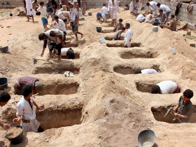 بلغ عدد الشهداء من الأطفال في اليمن ما يقارب 3359 بلغ عدد الشهداء من الأطفال في اليمن ما يقارب 3359