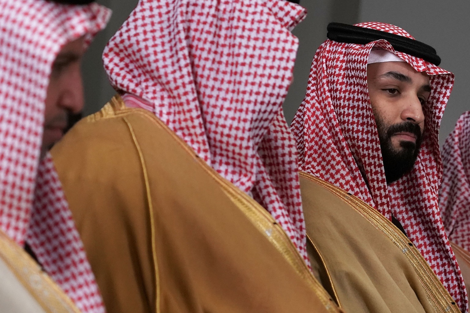 محمد بن سلمان يصفه منتقدوه بالمستبد والمتهور محمد بن سلمان يصفه منتقدوه بالمستبد والمتهور