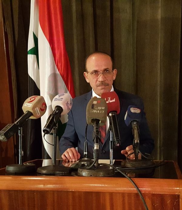 الصالح للميادين نت: سعيت لــ "ثقافة التنوير" فوجدت نفسي وحيداً الصالح للميادين نت: سعيت لــ "ثقافة التنوير" فوجدت نفسي وحيداً