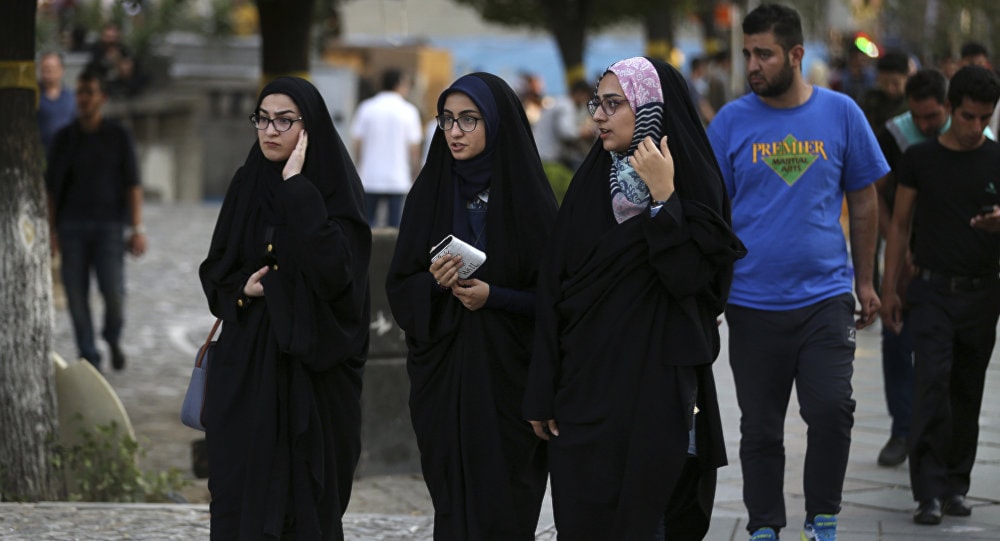 الفقه الذي يستند إليه الإيرانيون فقه واقعي يعالج المشكلات الواقعية الفقه الذي يستند إليه الإيرانيون فقه واقعي يعالج المشكلات الواقعية