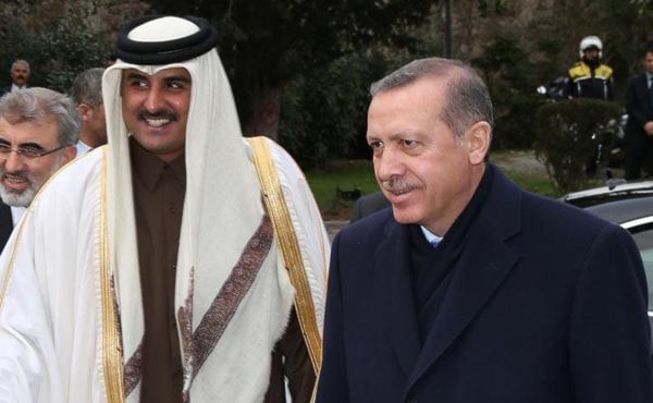 هل حقاً أنقذ أمير قطر صديقه إردوغان؟ هل حقاً أنقذ أمير قطر صديقه إردوغان؟