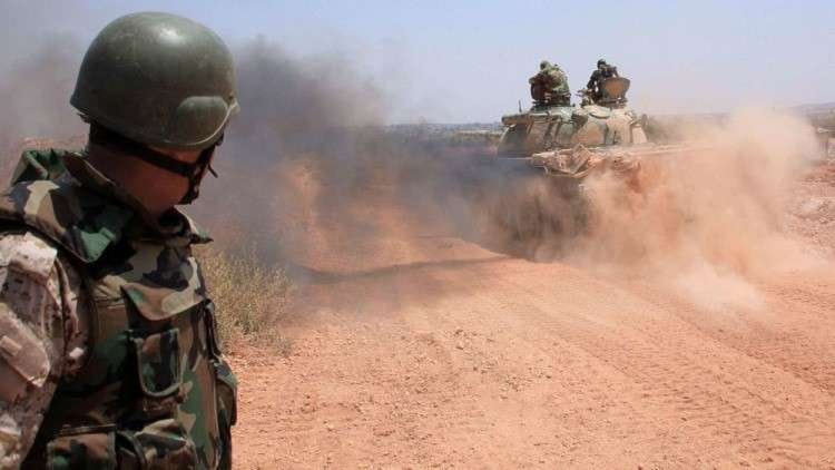 الجيش السوري يتقدم في بادية السويداء من 3 محاور ويعزز انتشاره بالتوازي مع قصف جوي على مواقع داعش الجيش السوري يتقدم في بادية السويداء من 3 محاور ويعزز انتشاره بالتوازي مع قصف جوي على مواقع داعش
