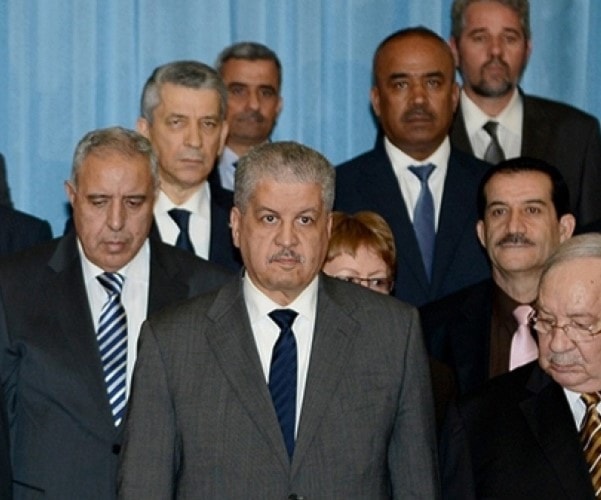 "العهدة الخامسة" في الجزائر بين الثوابت البارزة والمُتحوّلات الضامِرة؟ "العهدة الخامسة" في الجزائر بين الثوابت البارزة والمُتحوّلات الضامِرة؟
