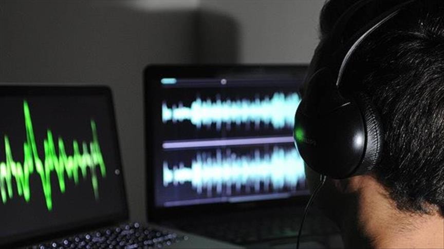 تعتبر (إسرائيل) التجسس بالنسبة لها سلاحاً يمكن أن تبيعه الشركات الإسرائيلية بمجرد حصول موافقة الجيش الإسرائيلي تعتبر (إسرائيل) التجسس بالنسبة لها سلاحاً يمكن أن تبيعه الشركات الإسرائيلية بمجرد حصول موافقة الجيش الإسرائيلي
