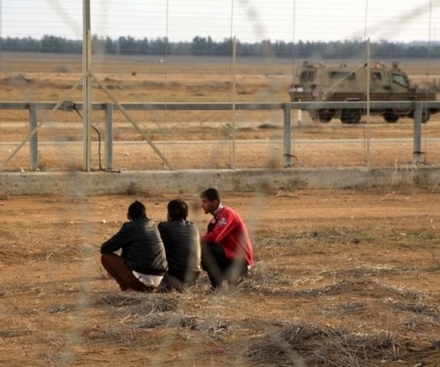 أعتقد بأن ما هو مطلوب اليوم من قوى المقاومة والتحرّر الفلسطينية والعربية للصمود والتقدّم أمام الهجمة العنيفة أعتقد بأن ما هو مطلوب اليوم من قوى المقاومة والتحرّر الفلسطينية والعربية للصمود والتقدّم أمام الهجمة العنيفة